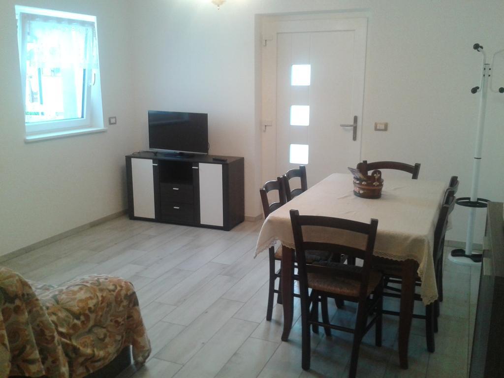 Villa In Val Di Fiemme Cavalese Zimmer foto